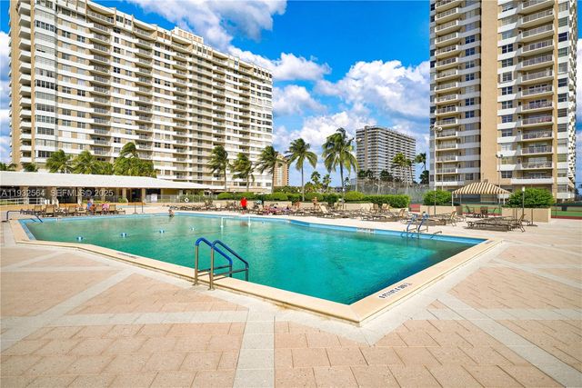 1985 S Ocean Dr 17F, Hallandale Beach, FL 33009