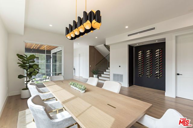 908 Rosecrans Avenue, Manhattan Beach, CA 90266