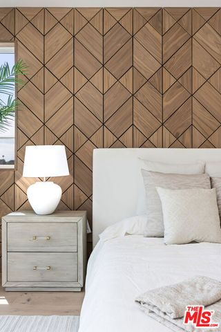 908 Rosecrans Avenue, Manhattan Beach, CA 90266