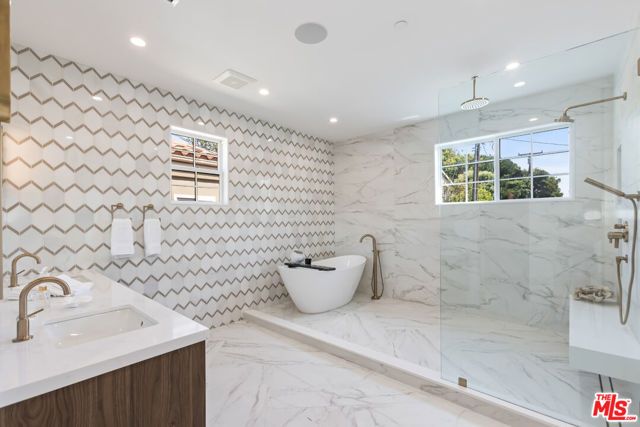 908 Rosecrans Avenue, Manhattan Beach, CA 90266