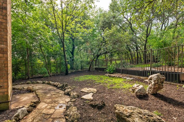 6411 Johanne CT, Austin, TX 78750