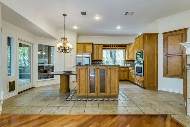 6411 Johanne CT, Austin, TX 78750