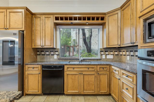 6411 Johanne CT, Austin, TX 78750