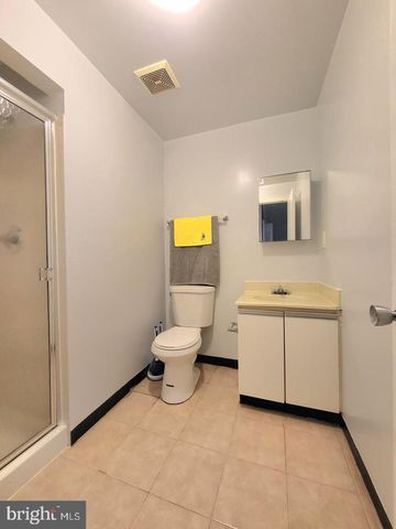 9513 POPLAR LEAF CT, Fairfax, VA 22031