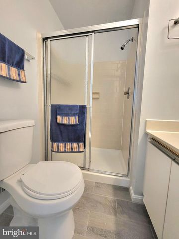 9513 POPLAR LEAF CT, Fairfax, VA 22031