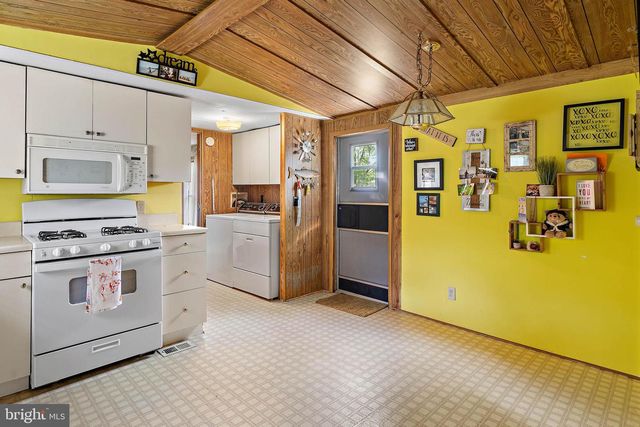 23471 E BEACH DR, Lewes, DE 19958