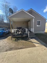 301 Cumberland Place, Cumberland, KY 40823