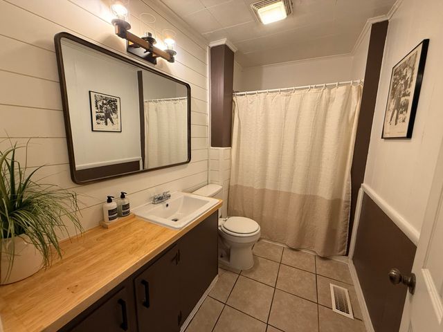 2038 N Weller Avenue, Springfield, MO 65803