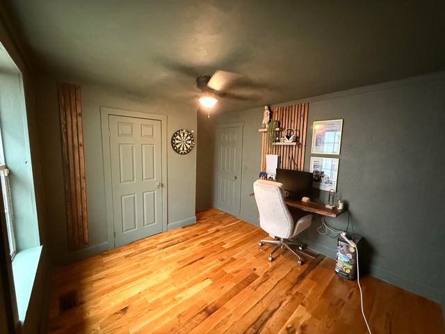 2038 N Weller Avenue, Springfield, MO 65803