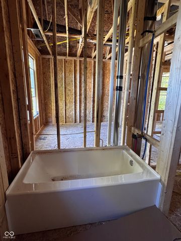 950 W 28th Street, Indianapolis, IN 46208