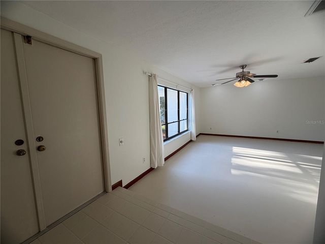 7255 18TH STREET NE, St Petersburg, FL 33702