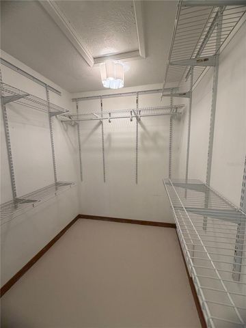 7255 18TH STREET NE, St Petersburg, FL 33702