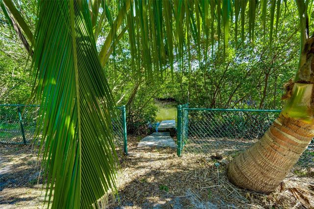 7255 18TH STREET NE, St Petersburg, FL 33702