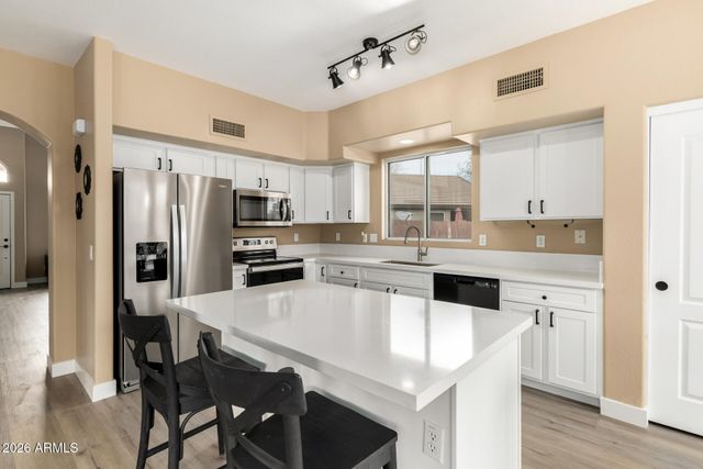 18601 N 16TH Place, Phoenix, AZ 85024