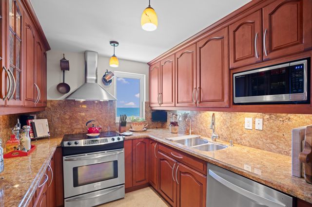 3301 S OCEAN Boulevard 109, Highland Beach, FL 33487