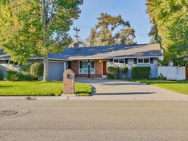 813 Columbia Dr, Sacramento, CA 95864