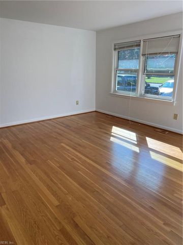 3002 Butternut DR, Hampton, VA 23666