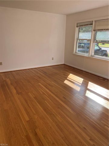 3002 Butternut DR, Hampton, VA 23666