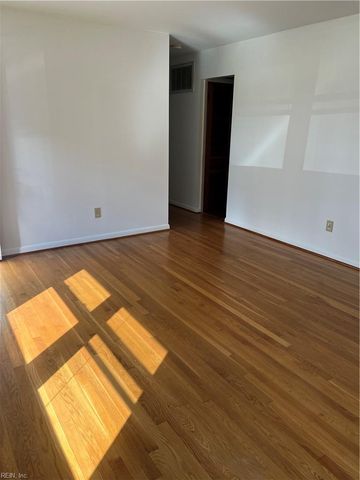 3002 Butternut DR, Hampton, VA 23666