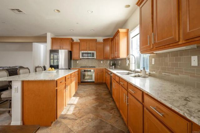 1247 Bellingham Drive, Oceanside, CA 92057