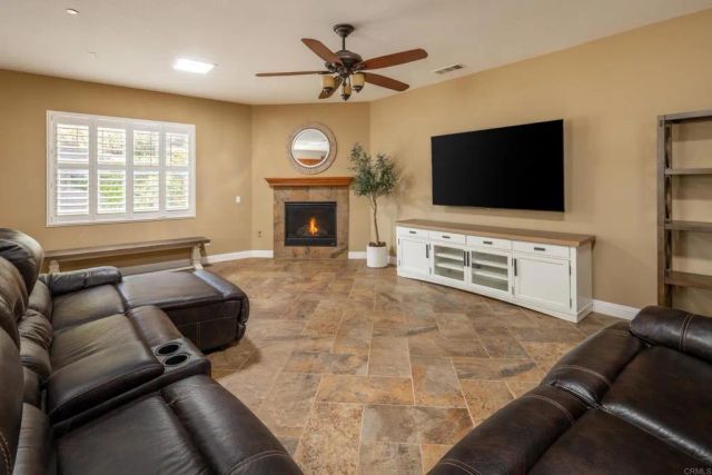 1247 Bellingham Drive, Oceanside, CA 92057