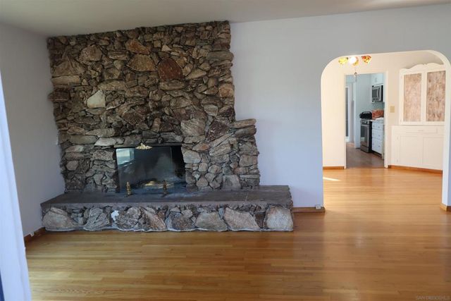 2328 LUCERNE DRIVE, San Diego, CA 92106