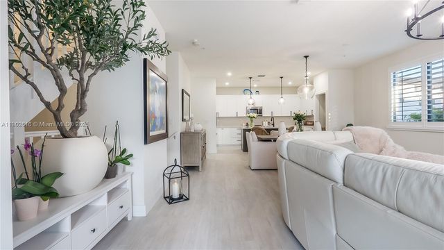 4741 NW 85th Ave, Doral, FL 33166