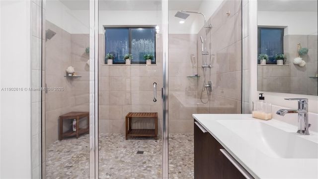 4741 NW 85th Ave, Doral, FL 33166