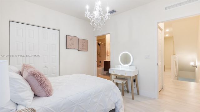 4741 NW 85th Ave, Doral, FL 33166