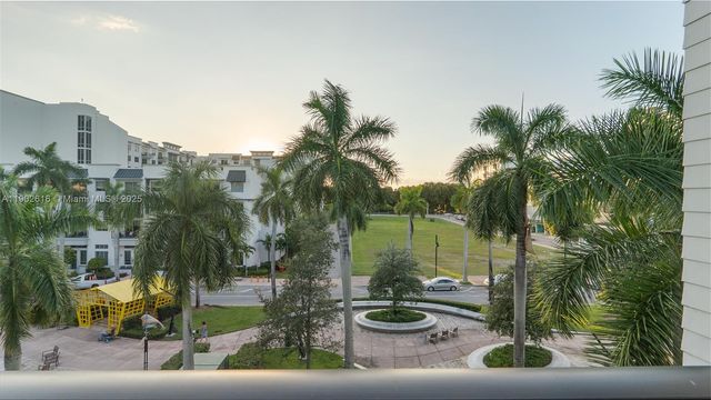 4741 NW 85th Ave, Doral, FL 33166