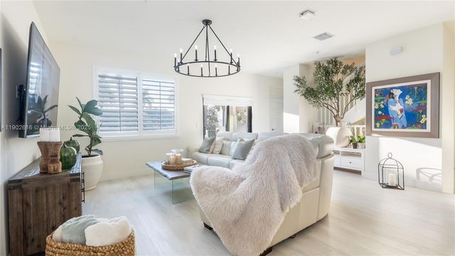 4741 NW 85th Ave, Doral, FL 33166