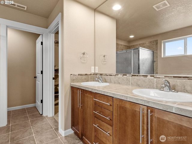 2746 NW Kent Street, Camas, WA 98607
