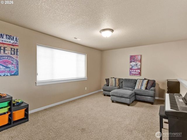 2746 NW Kent Street, Camas, WA 98607