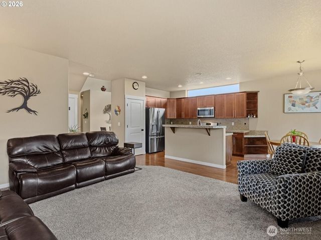 2746 NW Kent Street, Camas, WA 98607