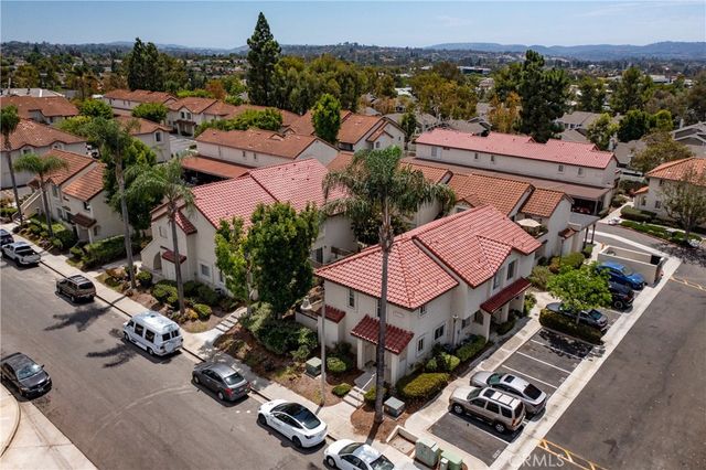 23345 La Crescenta, Mission Viejo, CA 92691