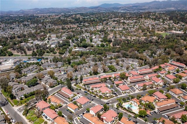 23345 La Crescenta, Mission Viejo, CA 92691