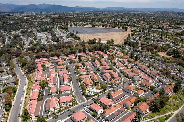 23345 La Crescenta, Mission Viejo, CA 92691