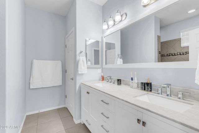 7913 S 41ST Drive, Laveen, AZ 85339