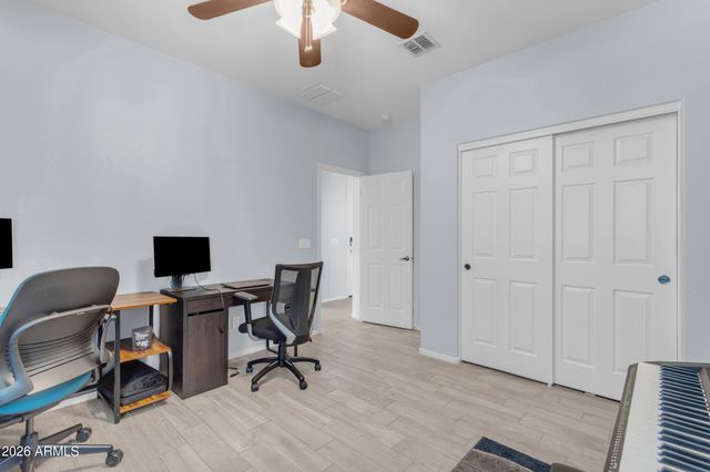 7913 S 41ST Drive, Laveen, AZ 85339