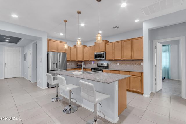 7913 S 41ST Drive, Laveen, AZ 85339