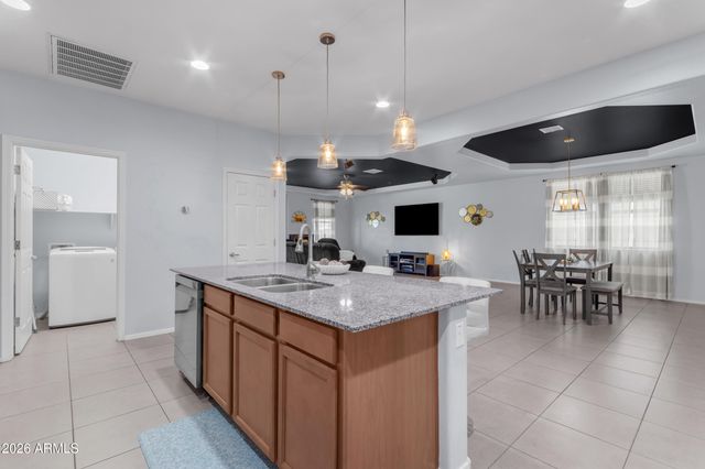 7913 S 41ST Drive, Laveen, AZ 85339