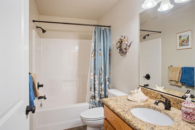 1820 SW I Street, Grants Pass, OR 97526