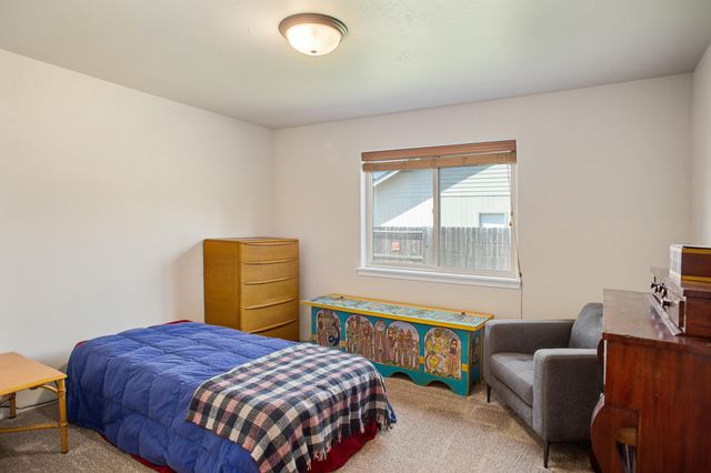 1820 SW I Street, Grants Pass, OR 97526