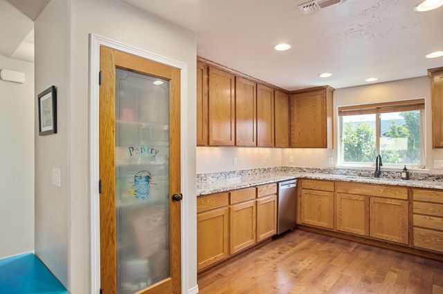 1820 SW I Street, Grants Pass, OR 97526