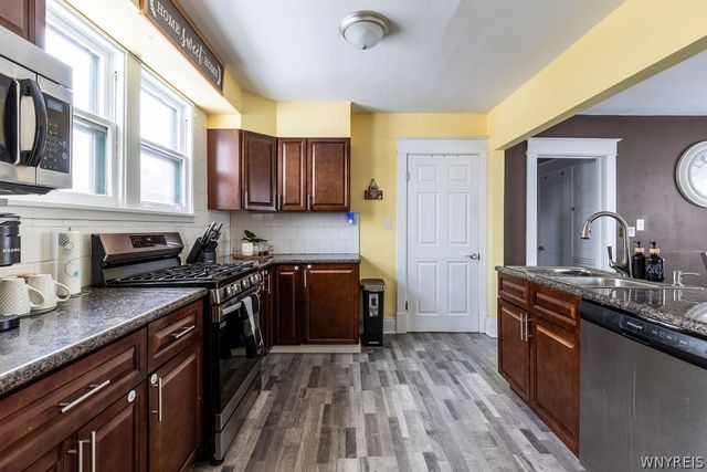 502 West Hazeltine Avenue, Tonawanda, NY 14217