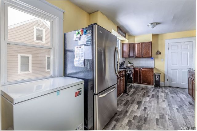 502 West Hazeltine Avenue, Tonawanda, NY 14217