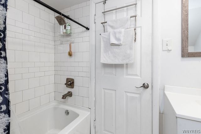 502 West Hazeltine Avenue, Tonawanda, NY 14217