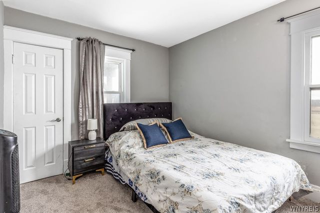 502 West Hazeltine Avenue, Tonawanda, NY 14217