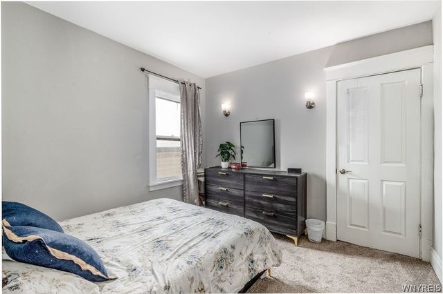 502 West Hazeltine Avenue, Tonawanda, NY 14217