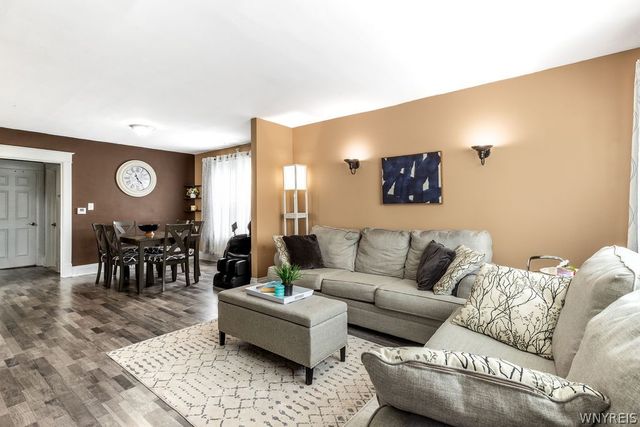 502 West Hazeltine Avenue, Tonawanda, NY 14217